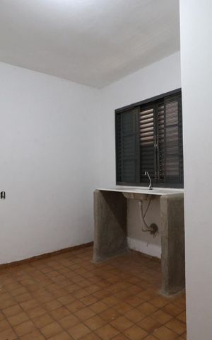 Casa para alugar com 400m², 4 quartos e 4 vagas Casa para alugar com 400m², 4 quartos e 4 vagasCozinha 2