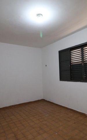 Casa para alugar com 400m², 4 quartos e 4 vagas Casa para alugar com 400m², 4 quartos e 4 vagasQuarto 1
