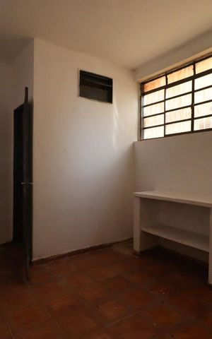 Casa para alugar com 400m², 4 quartos e 4 vagas Casa para alugar com 400m², 4 quartos e 4 vagasSuíte 1