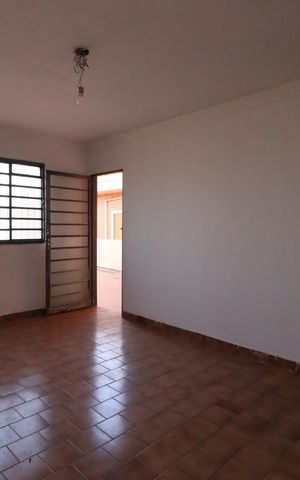 Casa para alugar com 400m², 4 quartos e 4 vagas Casa para alugar com 400m², 4 quartos e 4 vagasÁrea comum - Salão de festas