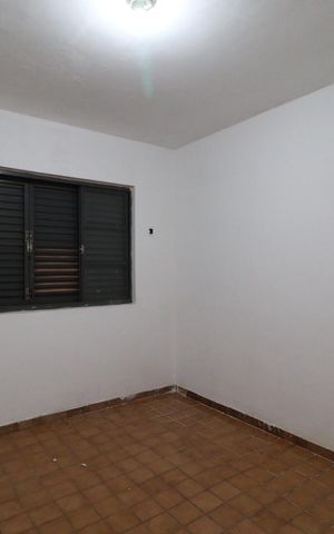 Casa para alugar com 400m², 4 quartos e 4 vagas Casa para alugar com 400m², 4 quartos e 4 vagasQuarto 2
