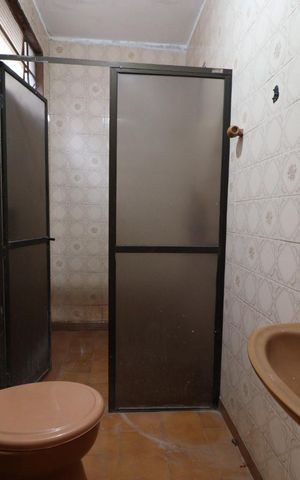 Casa para alugar com 400m², 4 quartos e 4 vagas Casa para alugar com 400m², 4 quartos e 4 vagasBanheiro