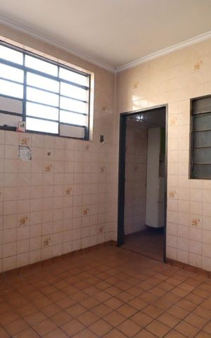 Casa para alugar com 400m², 4 quartos e 4 vagas Casa para alugar com 400m², 4 quartos e 4 vagasÁrea de serviço