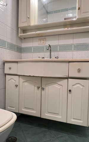 Casa para alugar com 246m², 3 quartos e 3 vagas Casa para alugar com 246m², 3 quartos e 3 vagasBanheiro da Suíte 1