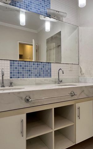 Casa para alugar com 246m², 3 quartos e 3 vagas Casa para alugar com 246m², 3 quartos e 3 vagasBanheiro da Suíte 2