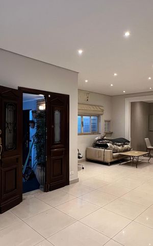 Casa para alugar com 246m², 3 quartos e 3 vagas Casa para alugar com 246m², 3 quartos e 3 vagasSala