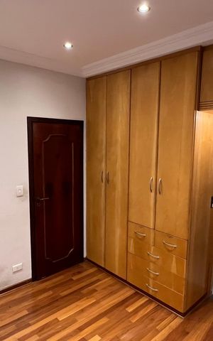 Casa para alugar com 246m², 3 quartos e 3 vagas Casa para alugar com 246m², 3 quartos e 3 vagasSuíte 1
