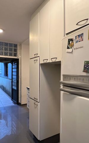 Casa para alugar com 246m², 3 quartos e 3 vagas Casa para alugar com 246m², 3 quartos e 3 vagasCozinha