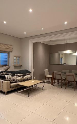 Casa para alugar com 246m², 3 quartos e 3 vagas Casa para alugar com 246m², 3 quartos e 3 vagasSala