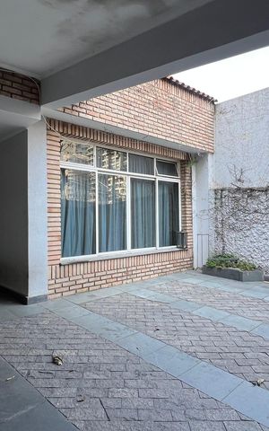 Casa para alugar com 246m², 3 quartos e 3 vagas Casa para alugar com 246m², 3 quartos e 3 vagasGaragem