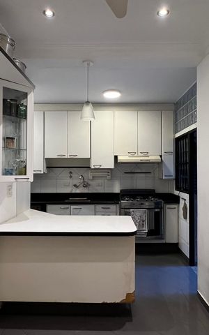 Casa para alugar com 246m², 3 quartos e 3 vagas Casa para alugar com 246m², 3 quartos e 3 vagasCopa