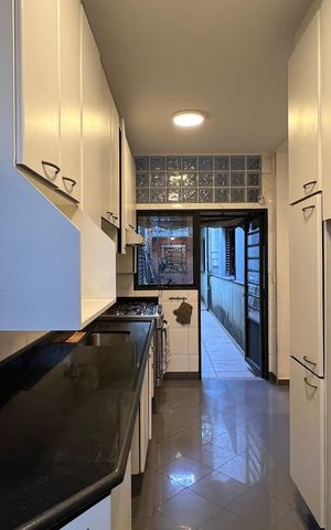 Casa para alugar com 246m², 3 quartos e 3 vagas Casa para alugar com 246m², 3 quartos e 3 vagasCozinha