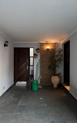 Casa para alugar com 246m², 3 quartos e 3 vagas Casa para alugar com 246m², 3 quartos e 3 vagasGaragem