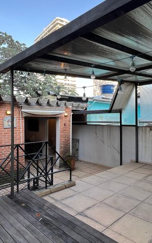 Casa para alugar com 246m², 3 quartos e 3 vagas Casa para alugar com 246m², 3 quartos e 3 vagasTerraço