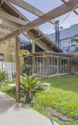 Casa para alugar com 397m², 3 quartos e 8 vagas Casa para alugar com 397m², 3 quartos e 8 vagasQuintal