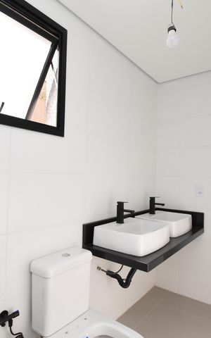 Casa à venda com 127m², 3 quartos e 2 vagasBanheiro da Suíte 1