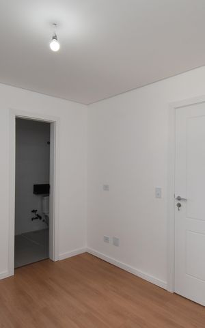 Casa à venda com 127m², 3 quartos e 2 vagasDemi-suíte 2