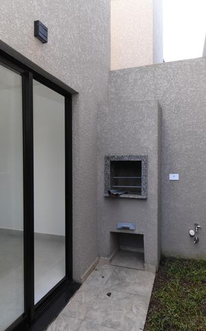 Casa à venda com 127m², 3 quartos e 2 vagasÁrea com Churrasqueira