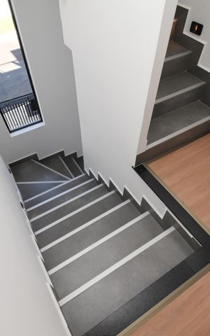 Casa à venda com 127m², 3 quartos e 2 vagasCorredor/Escada