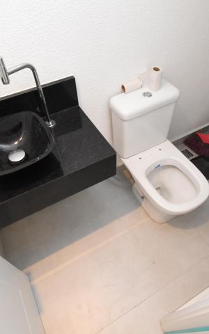 Casa à venda com 127m², 3 quartos e 2 vagasLavabo