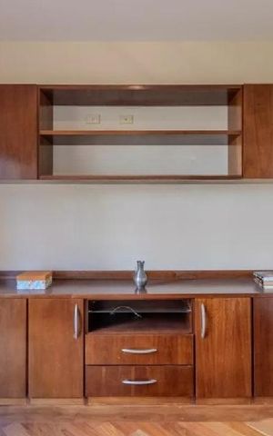 Casa de condomínio à venda com 300m², 4 quartos e 5 vagas Casa de condomínio à venda com 300m², 4 quartos e 5 vagasQuarto 3