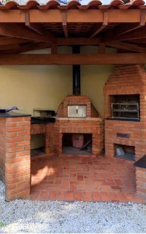 Casa de condomínio à venda com 300m², 4 quartos e 5 vagas Casa de condomínio à venda com 300m², 4 quartos e 5 vagasÁrea Externa