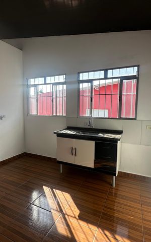 Casa para alugar com 48m², 2 quartos e sem vaga Casa para alugar com 48m², 2 quartos e sem vagaCozinha