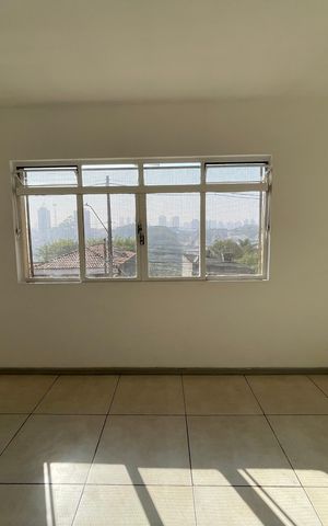 Casa à venda com 330m², 5 quartos e 6 vagasSala