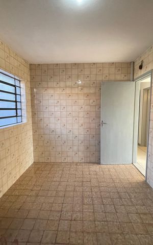 Casa à venda com 330m², 5 quartos e 6 vagasCozinha