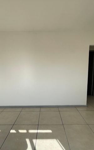 Casa à venda com 330m², 5 quartos e 6 vagasSala