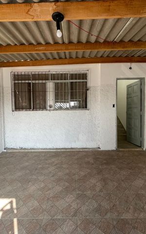 Casa à venda com 330m², 5 quartos e 6 vagasGaragem