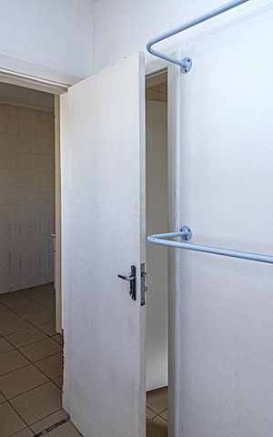 Apartamento à venda com 177m², 3 quartos e 3 vagas Apartamento à venda com 177m², 3 quartos e 3 vagasQuarto de Serviço