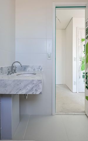 Apartamento à venda com 75m², 2 quartos e 1 vaga Apartamento à venda com 75m², 2 quartos e 1 vagaBanheiro da Suíte 2