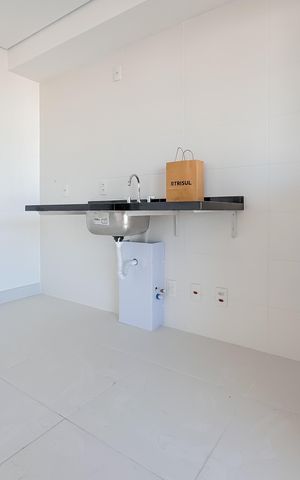 Apartamento à venda com 75m², 2 quartos e 1 vaga Apartamento à venda com 75m², 2 quartos e 1 vagaCozinha