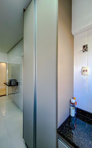 Apartamento à venda com 92m², 2 quartos e 2 vagasÁrea de Serviço