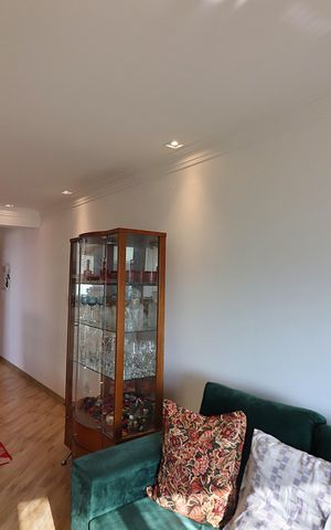 Apartamento à venda com 76m², 2 quartos e 1 vagaSala 
