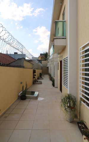 Casa de condomínio à venda com 123m², 2 quartos e 2 vagasÁrea externa