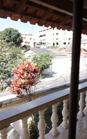 Casa para alugar com 180m², 3 quartos e 3 vagasQuarto 1 Varanda