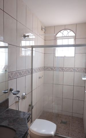 Casa para alugar com 180m², 3 quartos e 3 vagasBanheiro Social
