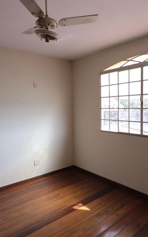 Casa para alugar com 180m², 3 quartos e 3 vagasSuíte