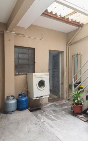 Casa à venda com 110m², 2 quartos e 1 vaga Casa à venda com 110m², 2 quartos e 1 vagaÁrea comum