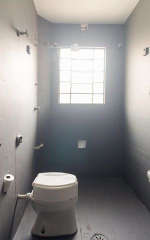 Casa à venda com 110m², 2 quartos e 1 vaga Casa à venda com 110m², 2 quartos e 1 vagaBanheiro 1
