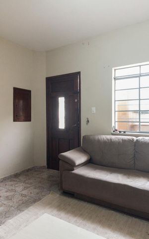 Casa à venda com 110m², 2 quartos e 1 vaga Casa à venda com 110m², 2 quartos e 1 vagaSala