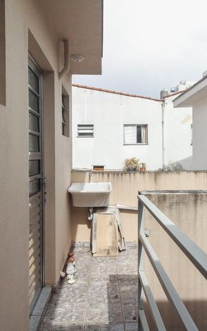 Casa à venda com 110m², 2 quartos e 1 vaga Casa à venda com 110m², 2 quartos e 1 vagaÁrea comum