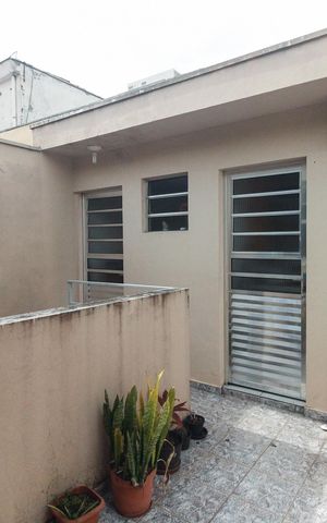 Casa à venda com 110m², 2 quartos e 1 vaga Casa à venda com 110m², 2 quartos e 1 vagaÁrea comum