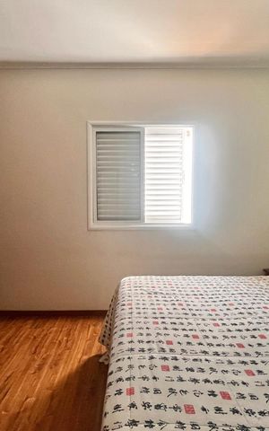 Casa à venda com 200m², 3 quartos e 3 vagas Casa à venda com 200m², 3 quartos e 3 vagasSuíte