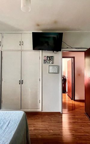 Casa à venda com 200m², 3 quartos e 3 vagas Casa à venda com 200m², 3 quartos e 3 vagasQuarto 2