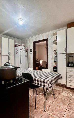 Casa à venda com 200m², 3 quartos e 3 vagas Casa à venda com 200m², 3 quartos e 3 vagasCozinha