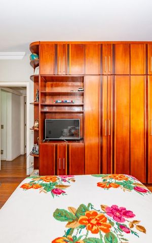Apartamento à venda com 230m², 4 quartos e 4 vagas Apartamento à venda com 230m², 4 quartos e 4 vagasQuarto 3