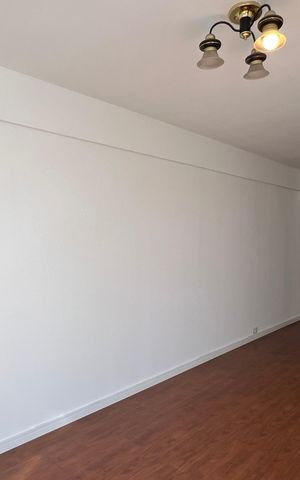 Apartamento à venda com 71m², 2 quartos e 1 vaga Apartamento à venda com 71m², 2 quartos e 1 vagaSala